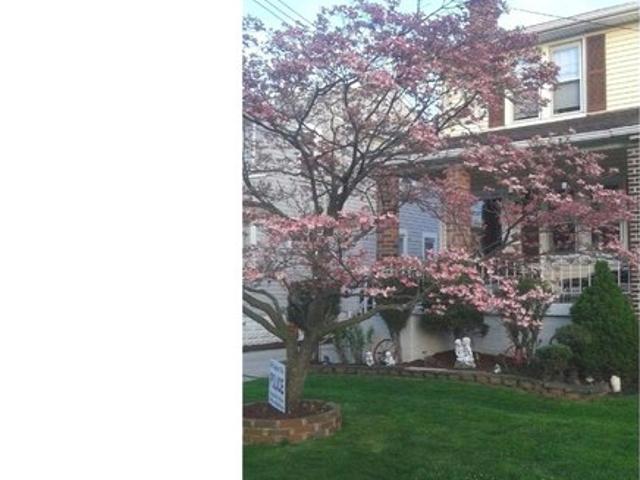 Townhouse for sale in Delco, Pennsylvania