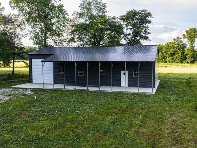 House for sale in Oakland, Kentucky