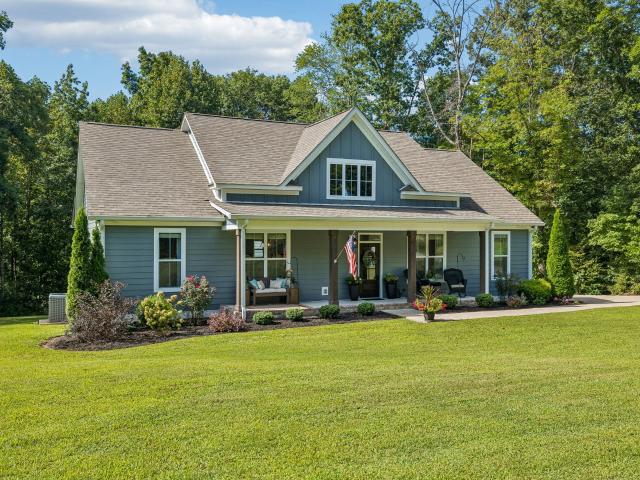House for sale in Burns, Middle Tennessee