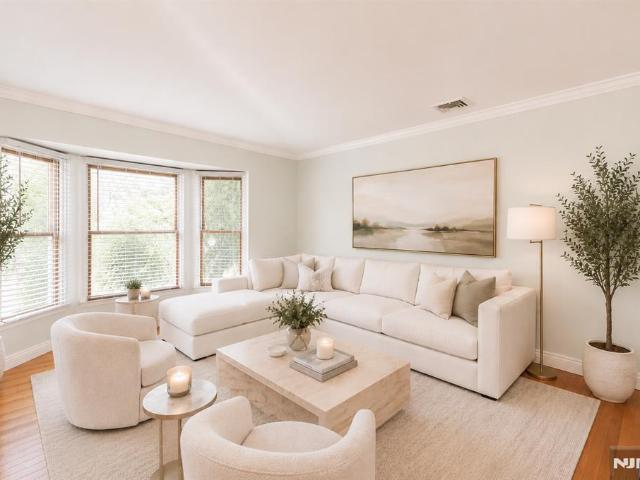 House for sale in Mahwah, New Jersey
