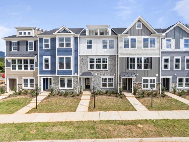Townhouse for sale in Virginia