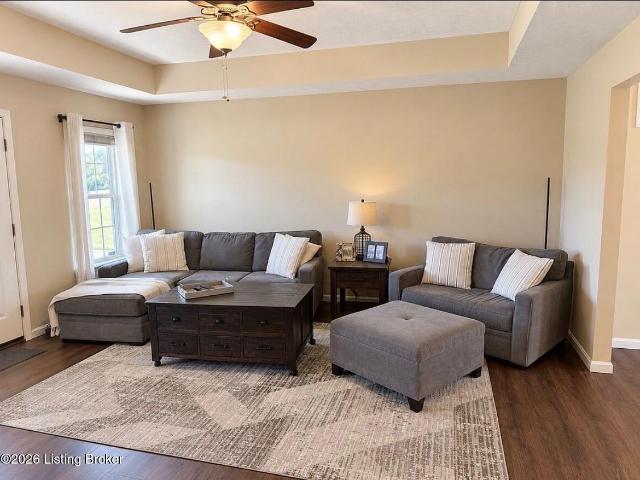 House for sale in Vine Grove, Hardin County