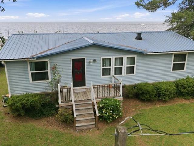 House for sale in Columbia, North Carolina