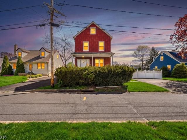House for sale in Manville, New Jersey