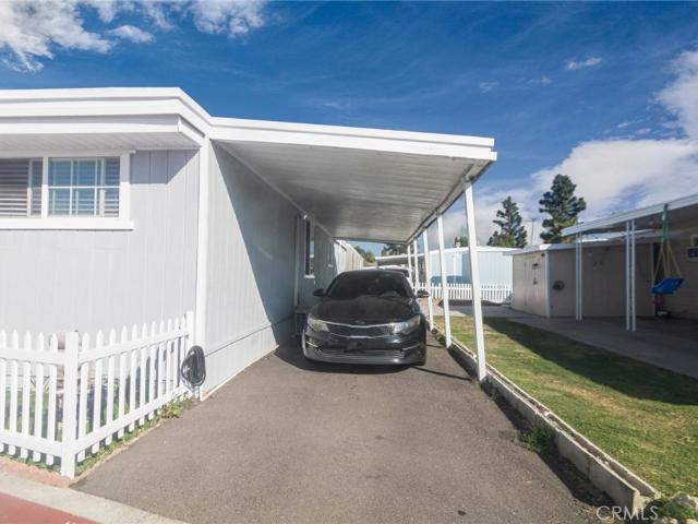 House for sale in Tustin, California