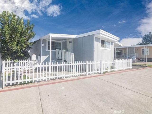 House for sale in Tustin, California