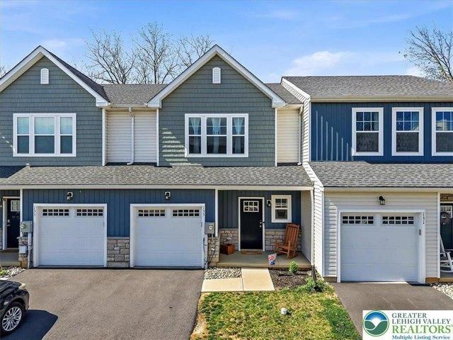 Townhouse for sale in Easton, Pennsylvania
