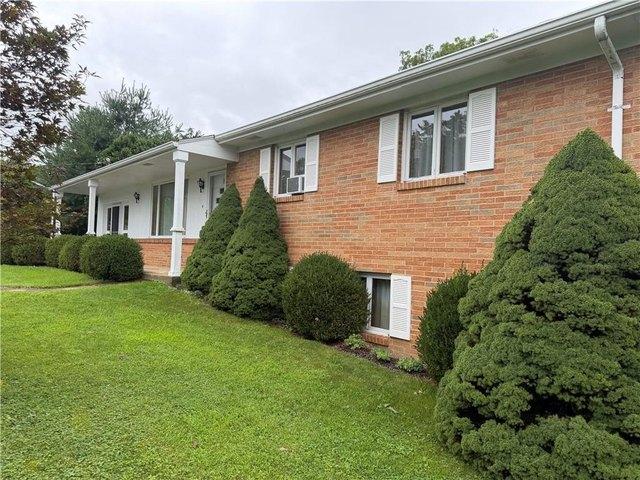 House for sale in Ligonier, Pennsylvania