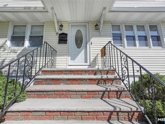 House for sale in Elmwood Park, New Jersey