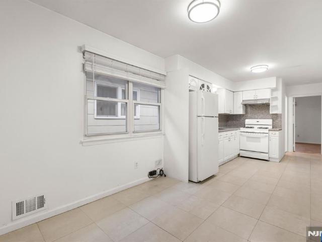 Duplex for sale in Hudson, New Jersey