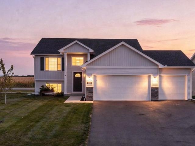 House for sale in Howard Lake, Wright County