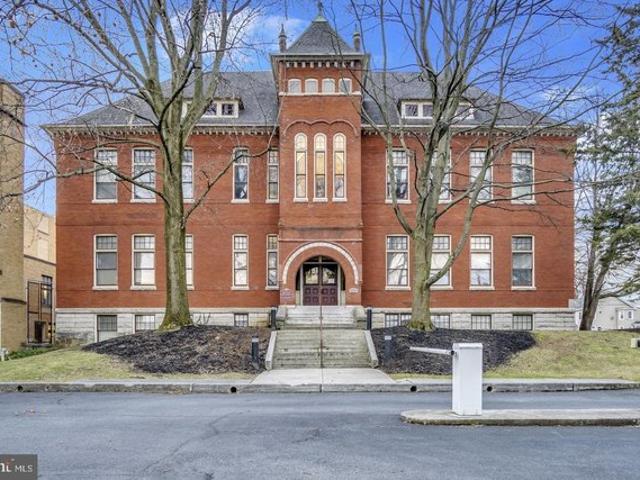 Condo for sale in Cumberland, Pennsylvania
