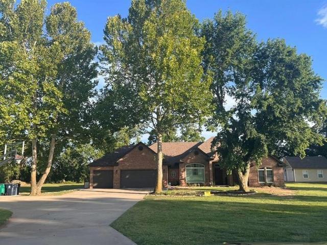 House for sale in Piedmont, Oklahoma
