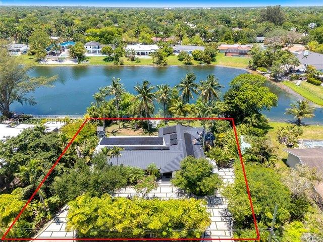 House for sale in Pinecrest, Florida