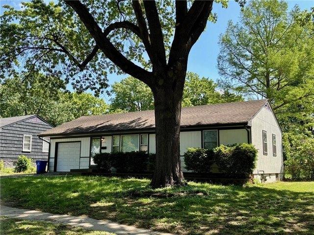 House for sale in Grandview, Missouri