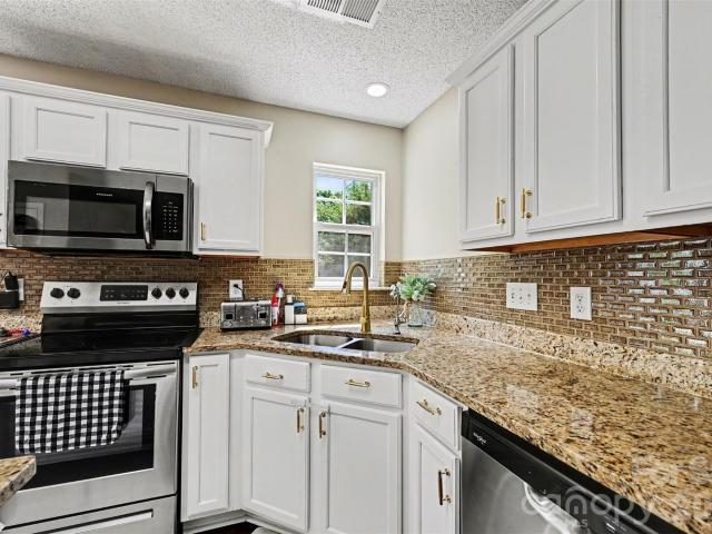 House for sale in Mecklenburg, North Carolina