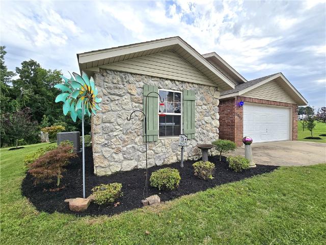 House for sale in Gravette, Benton County