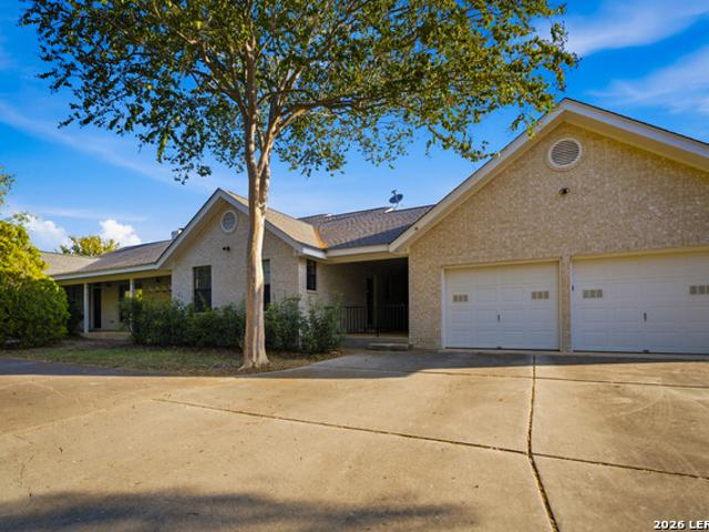 Farm for sale in Saint Hedwig, Bexar County