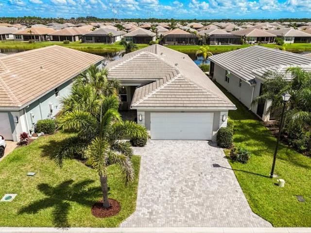 House for sale in Port Saint Lucie, Florida