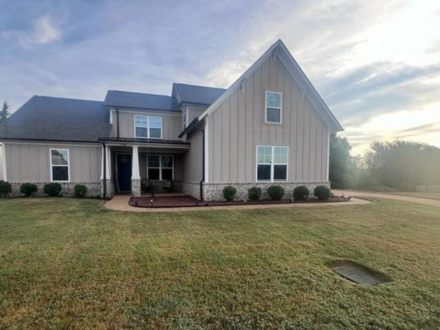 House for sale in Nesbit, Mississippi