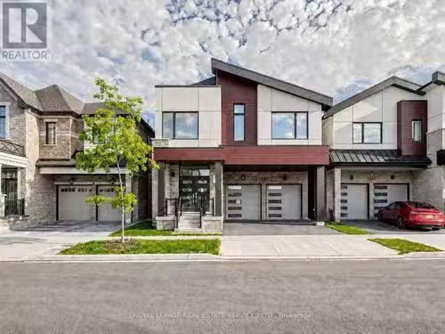 House for sale in Oakville, Ontario
