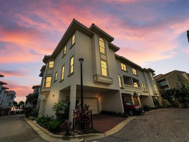 Townhouse for sale in Dunedin, Florida