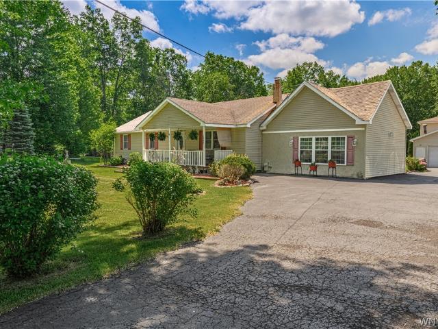 House for sale in Niagara, New York