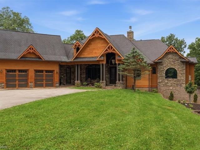 House for sale in Elizabeth, West Virginia