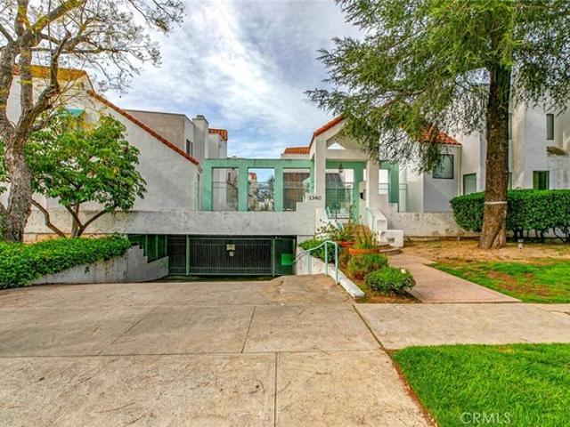 Condo for sale in Glendale, California