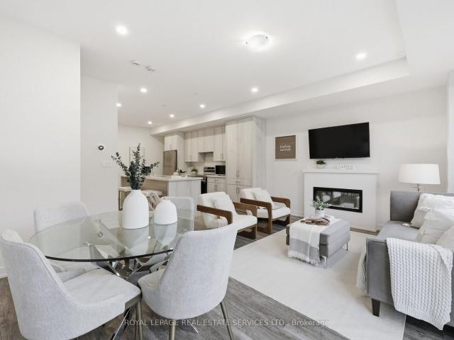 Townhouse for sale in Woburn, Ontario