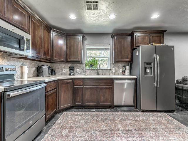 House for sale in McLoud, Pottawatomie County