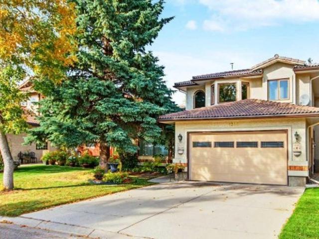 House for sale in Shawnee Slopes, Calgary