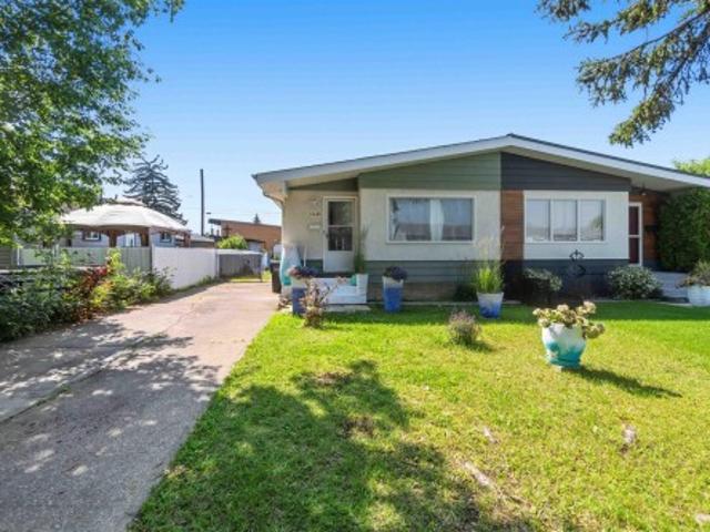 House for sale in Wedgewood, Alberta