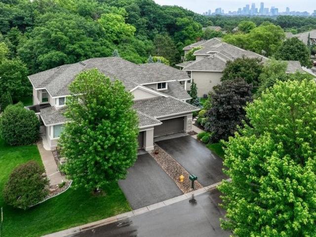 Townhouse for sale in Golden Valley, Hennepin County