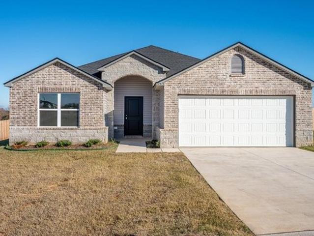 House for sale in Mcloud, Oklahoma