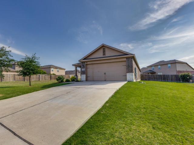 House for sale in Manor