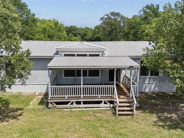 House for sale in Henderson, Texas