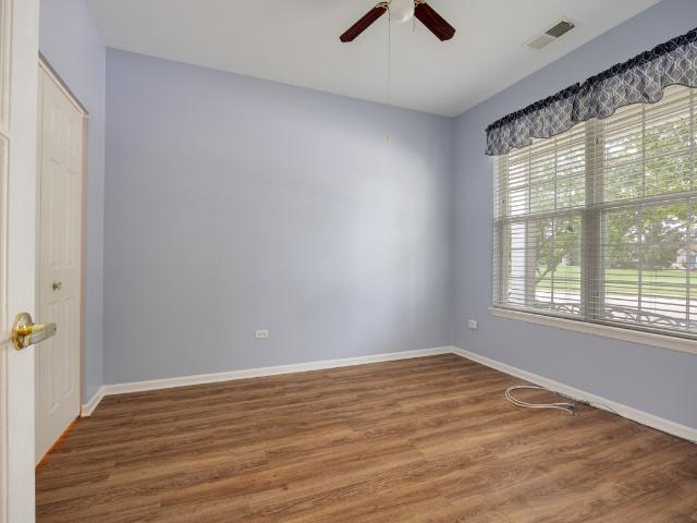 House for sale in Mchenry, Illinois