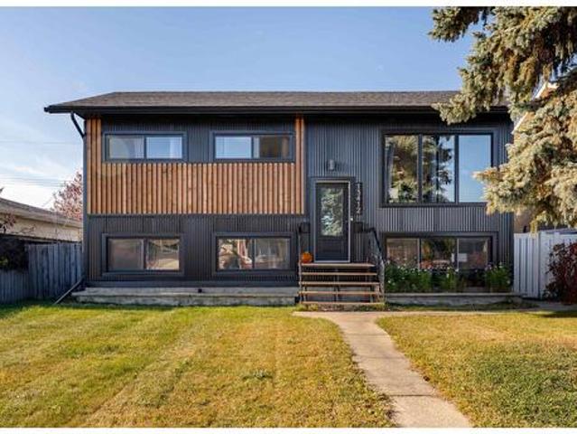 House for sale in Wellington, Edmonton