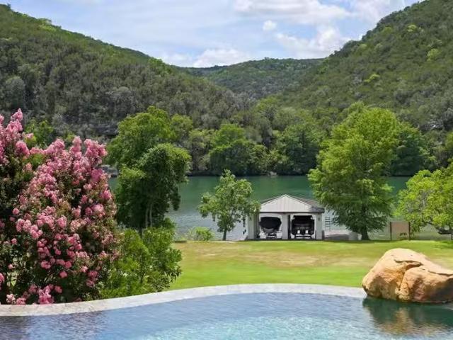 House for sale in Austin