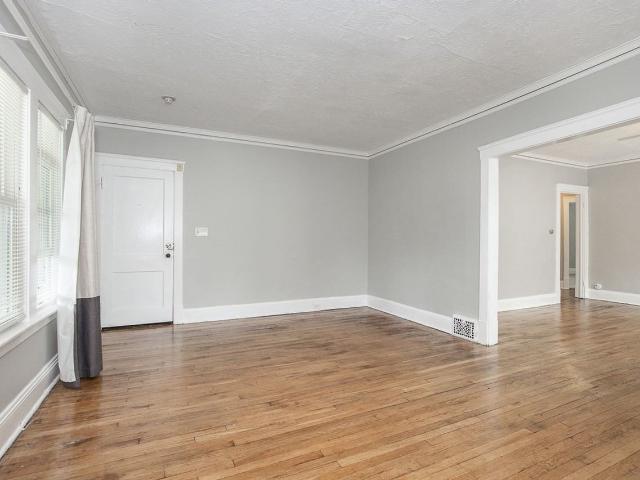 Apartment for rent in Lakewood, Cuyahoga County