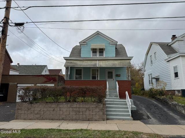 House for sale in Schenectady, New York