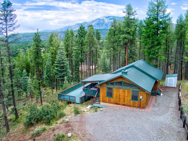 House for sale in Jemez Springs, New Mexico