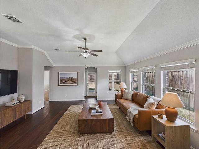House for sale in Artesia, Prosper