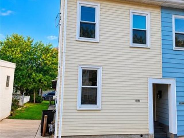 Townhouse for sale in Downtown, Easton
