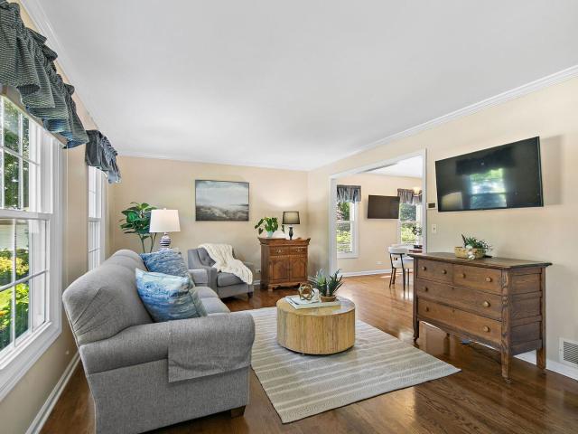 House for sale in Mchenry, Illinois