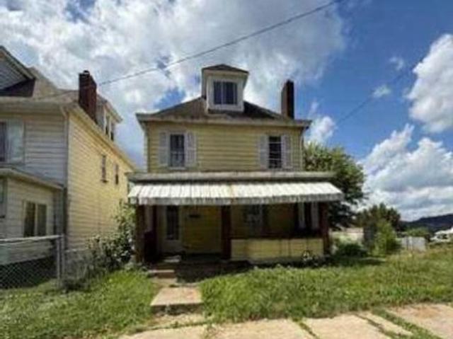House for sale in New Kensington, Pennsylvania