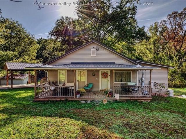House for sale in Apple Grove, McDowell County
