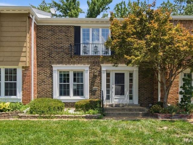 Townhouse for sale in Chesterfield, Missouri
