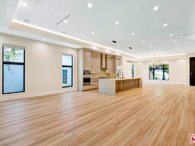Property for rent in Sherman Oaks Neighborhood Council District, Canoga Park